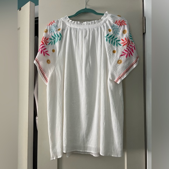 Talbots Womens Beautiful Embroidered Top Excellent Condition - Picture 4 of 5